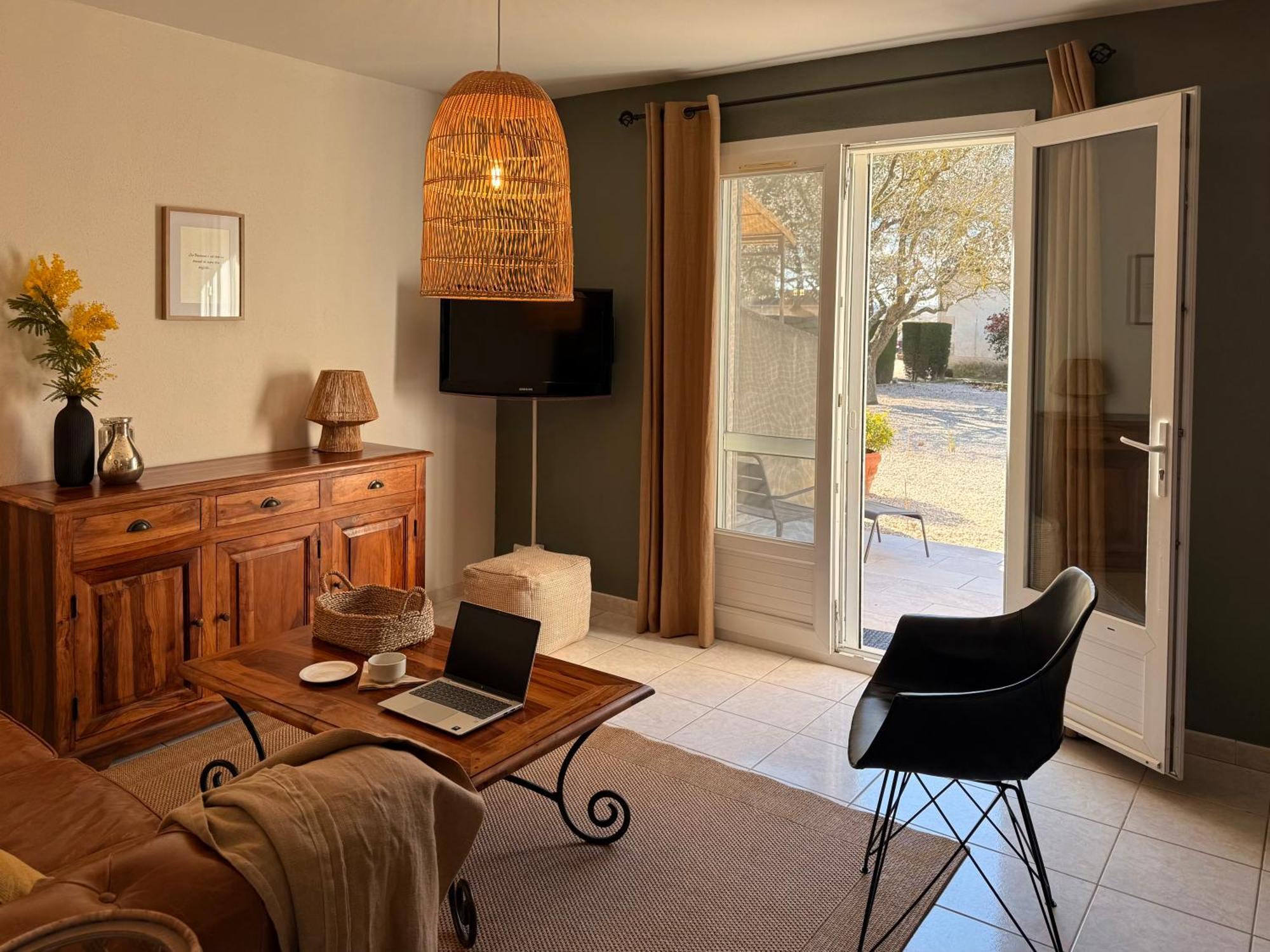 Le Domaine De Laforest Fontvieille Esterno foto